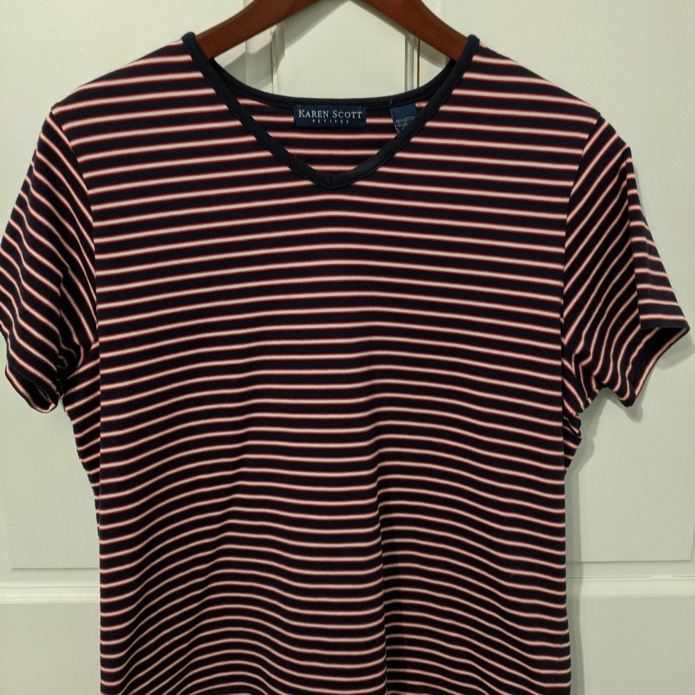 red/white/blue v-neck tshirt